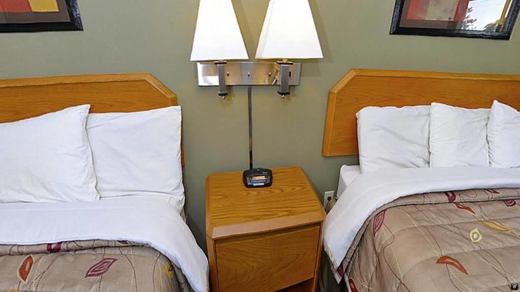 Motel Super 8 By Wyndham Hayward Wi Zewnętrze zdjęcie