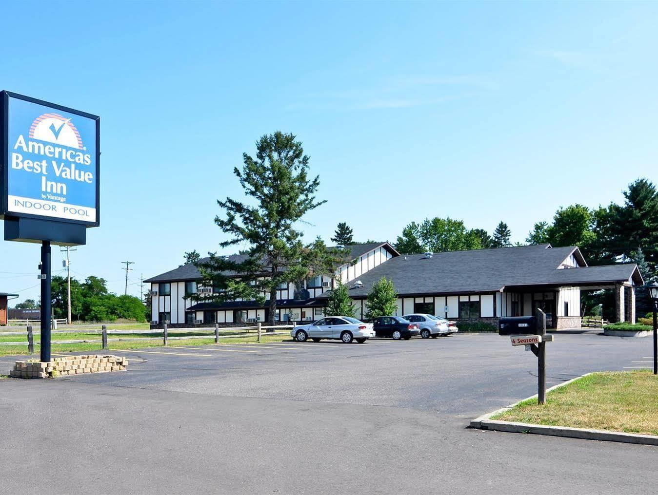 Motel Super 8 By Wyndham Hayward Wi Zewnętrze zdjęcie